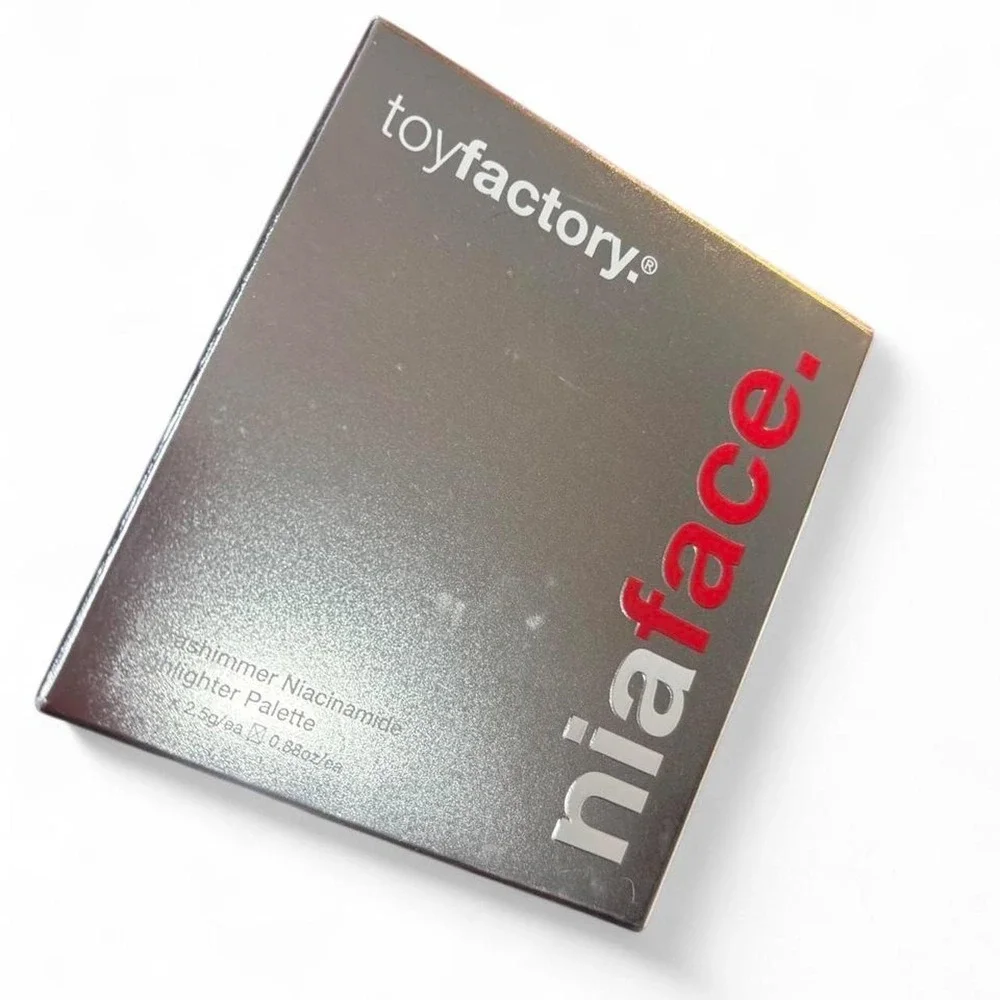 Toy Factory Niaface Unashimmer Niacinamide Highlighter Palette